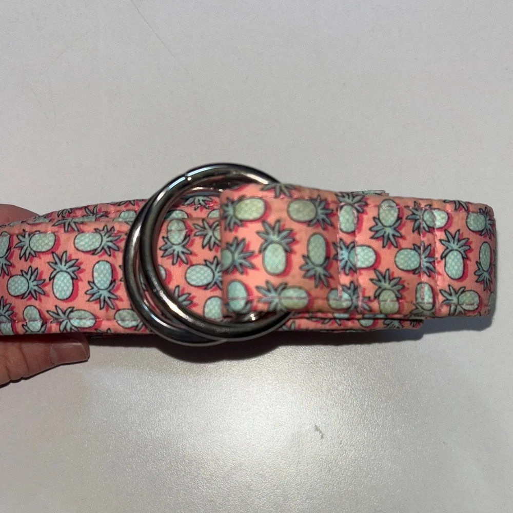 Vineyard Vines Sunwashed Pink and Blue Pineapple Print Belt size M